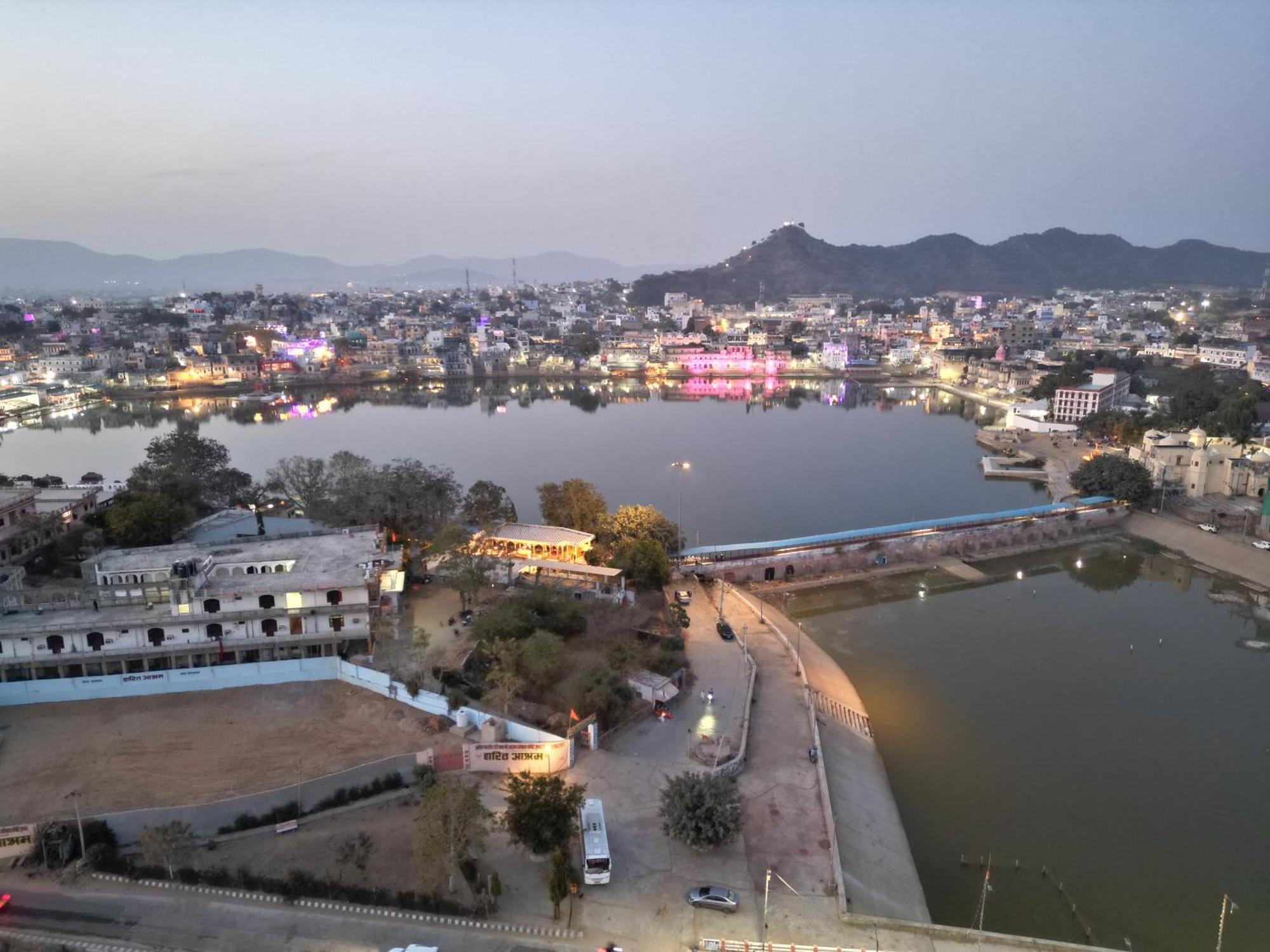 Hotel The Pushkar Flower 외부 사진