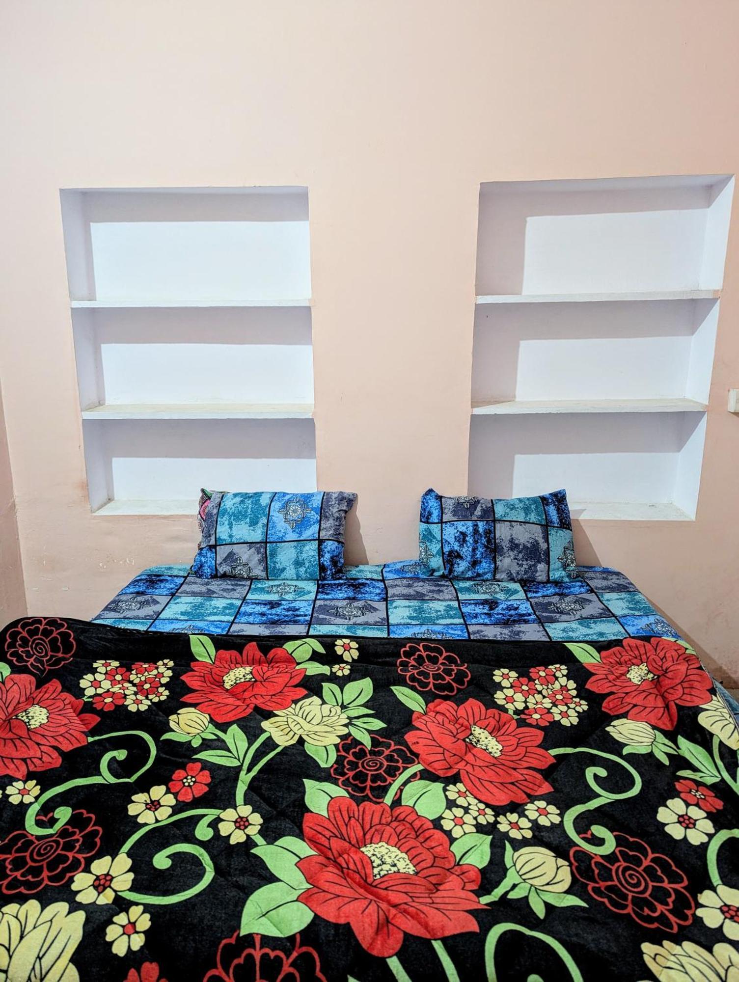 Hotel The Pushkar Flower 객실 사진